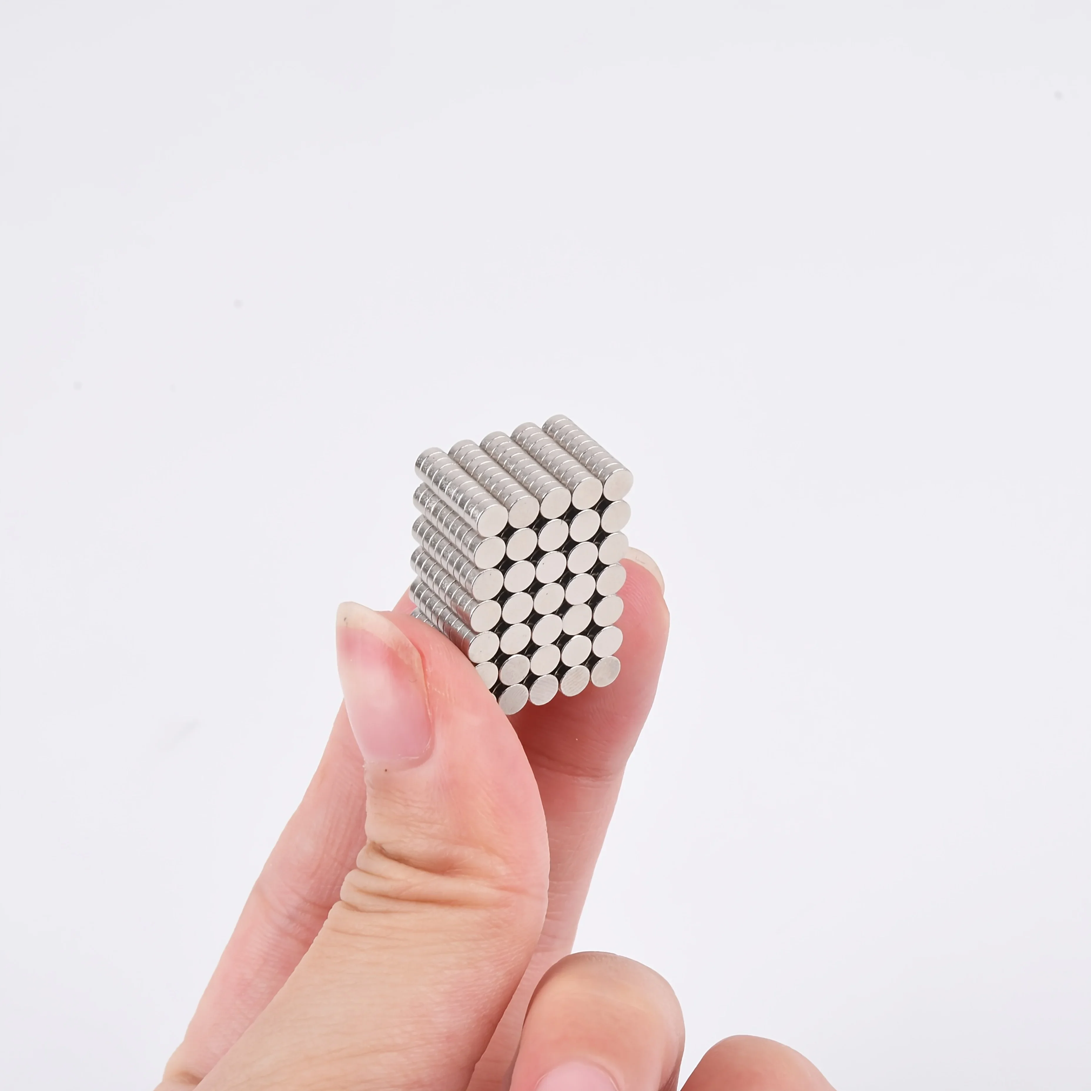 200 kleine Magnete für Bastelarbeiten, 3D-Druck, 6x2mm Mini-Rundmagnete für Büro, DIY, Wissenschaft – Detail 9