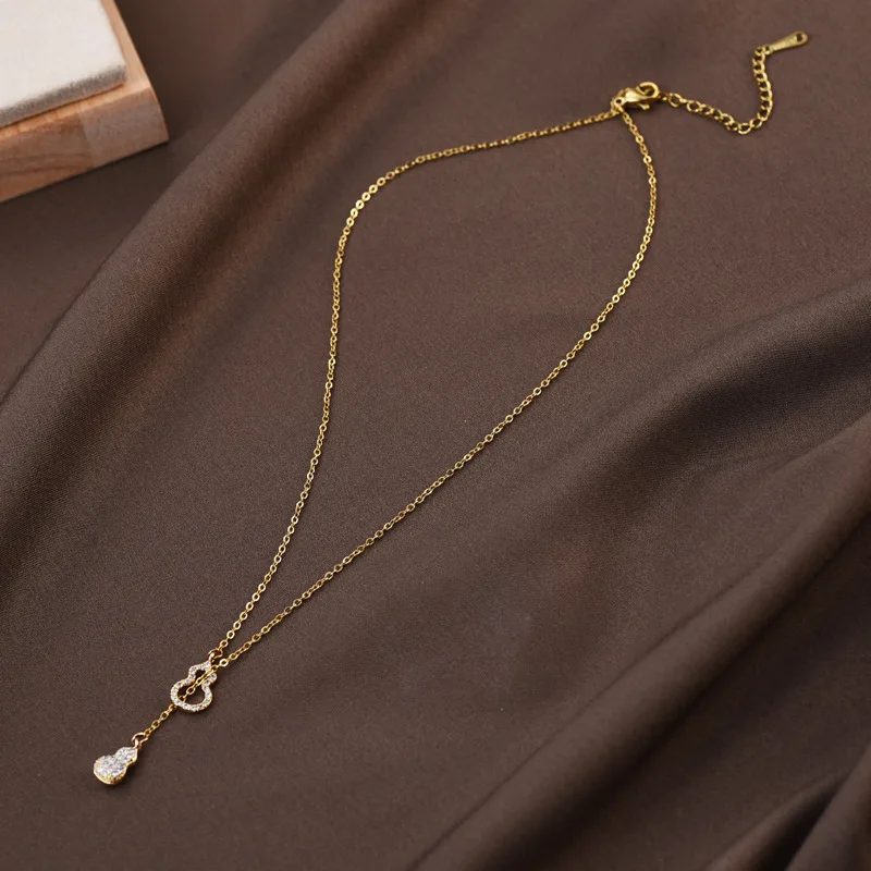 

Titanium steel double gourd women's necklace, light luxury design, joy and happiness, gourd collarbone chain