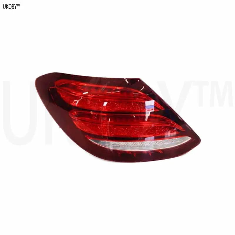 

Me rc ed es Be nz E 200 Luxury Sedan/E 260 Luxury Sedan [213 Комбинированные задние фонари]