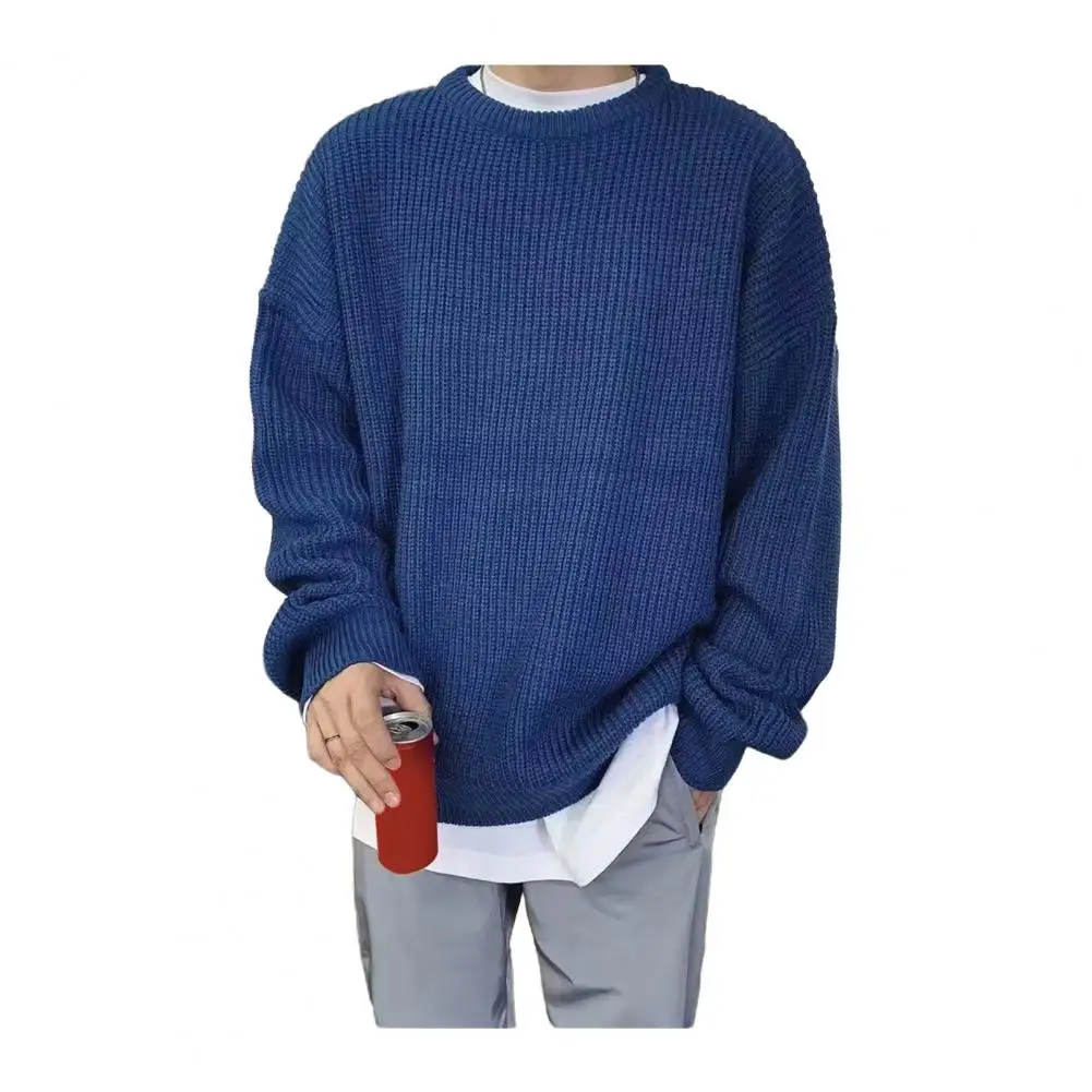 

Men Top Cozy Round Neck Knitted Sweater for Autumn Spring Loose Fit Pullover with Long Sleeves Stretchy Top for Wear Solid Color