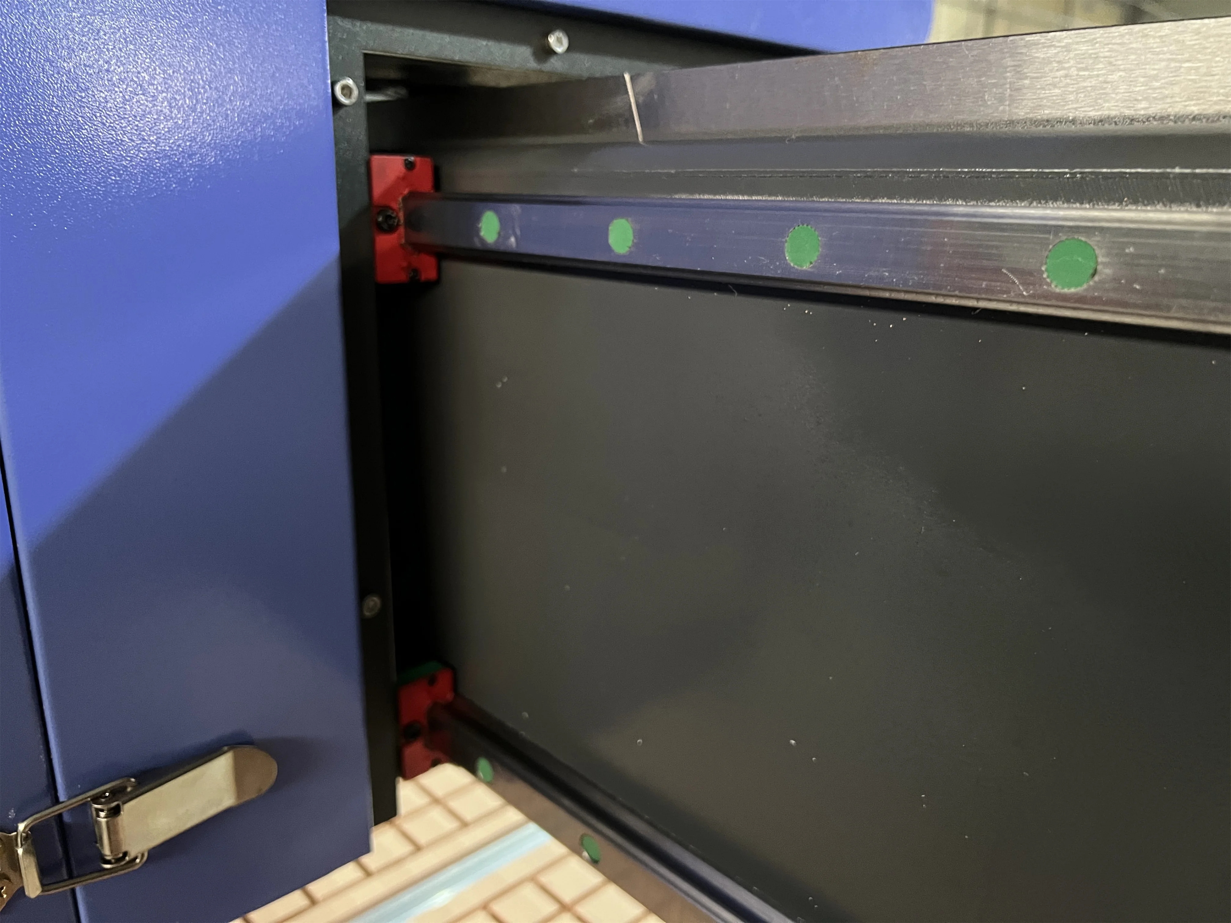 Klaar voor verzending!! China Top Kwaliteit Alpha 1325 CNC Router 4X8 3 Axis Hout CNC Router Prijzen Hout CNC Frezen Carving Machine