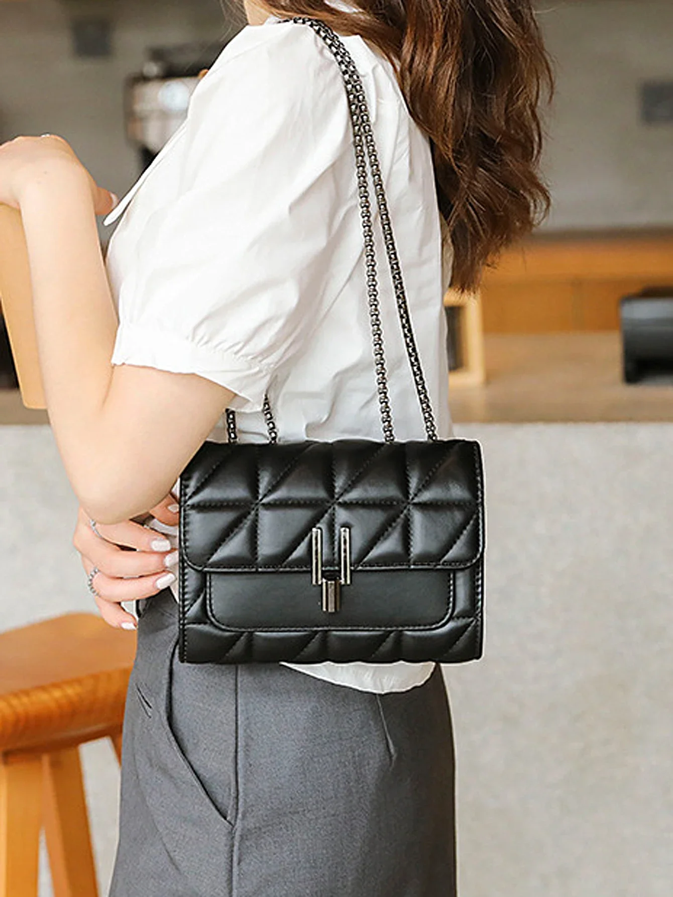 Classic Quilted Detail Square Bag, Solid Color Flap Shoulder Bag, All-Match Chain Bag Leisure bag Female fashion bag