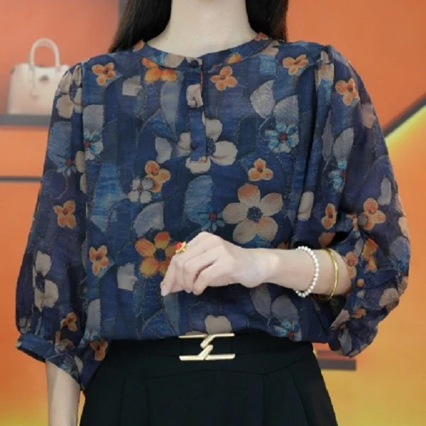 

Summer 2025 New Faion Large Size round Ne Floral Casual irt Seven Sve Loose Versatile Top for Women