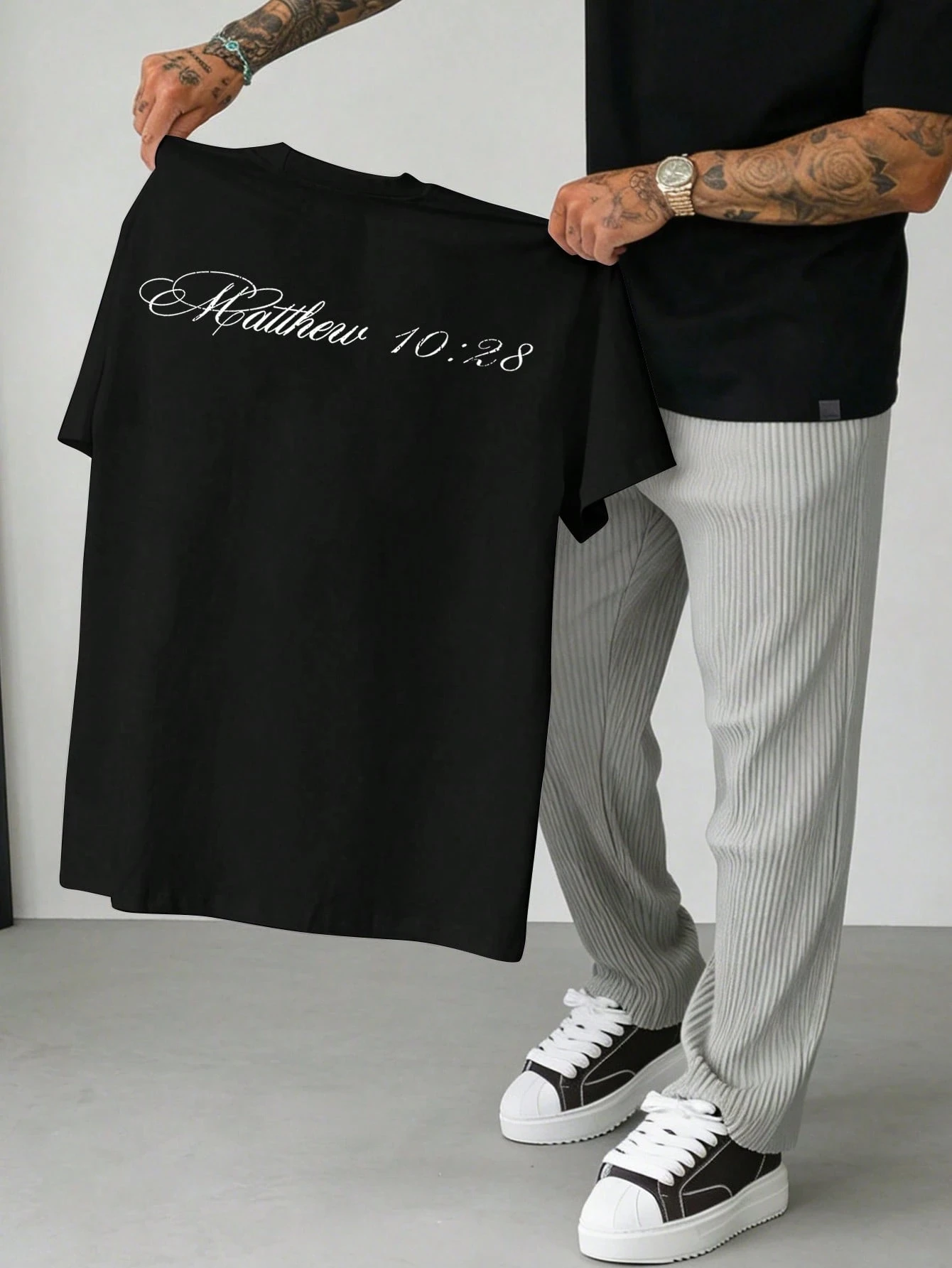 2026 Men Retro Angel Cross Letter Graphic T‑Shirt Front Back Neck Short Sleeve Black Tees Vintage Streetwear Male Daily Tops