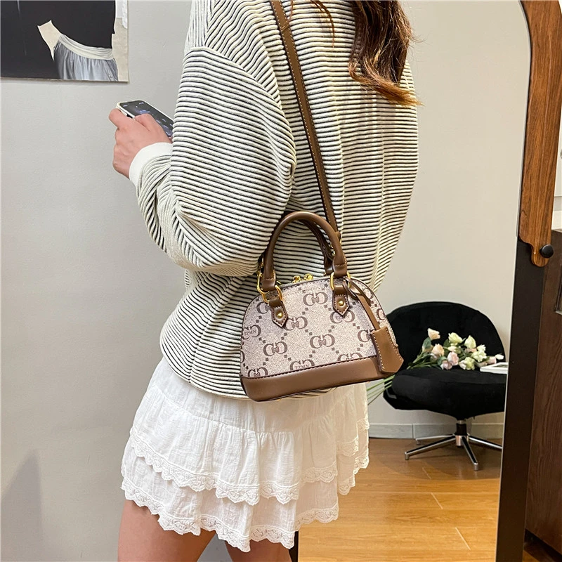 

New women's chain strap crossbody bag, women's shoulder bag, luxury women's wallet, trendy zipper handbag