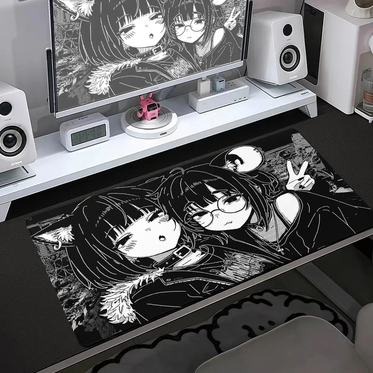 

Большой игровой коврик для мыши с изображением аниме-девушки, нескользящий резиновый удлиненный коврик для клавиатуры для ноутбука и ПК, черно-белый настольный коврик