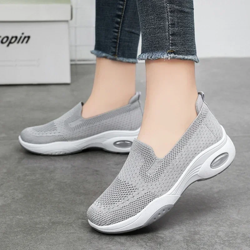 Women Casual Flat Breathable Knitted Sneakers Spring Autumn Sports Tennis Shoes Woman Fashion Slip on Soft Bottom Walking Shoes