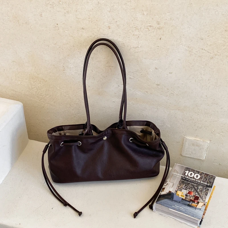 bolsa-tote-de-couro-pu-para-mulheres-bolsa-de-ombro-quadrada-leve-com-alca-superior-ideal-para-telefone-e-power-bank-uso-diario