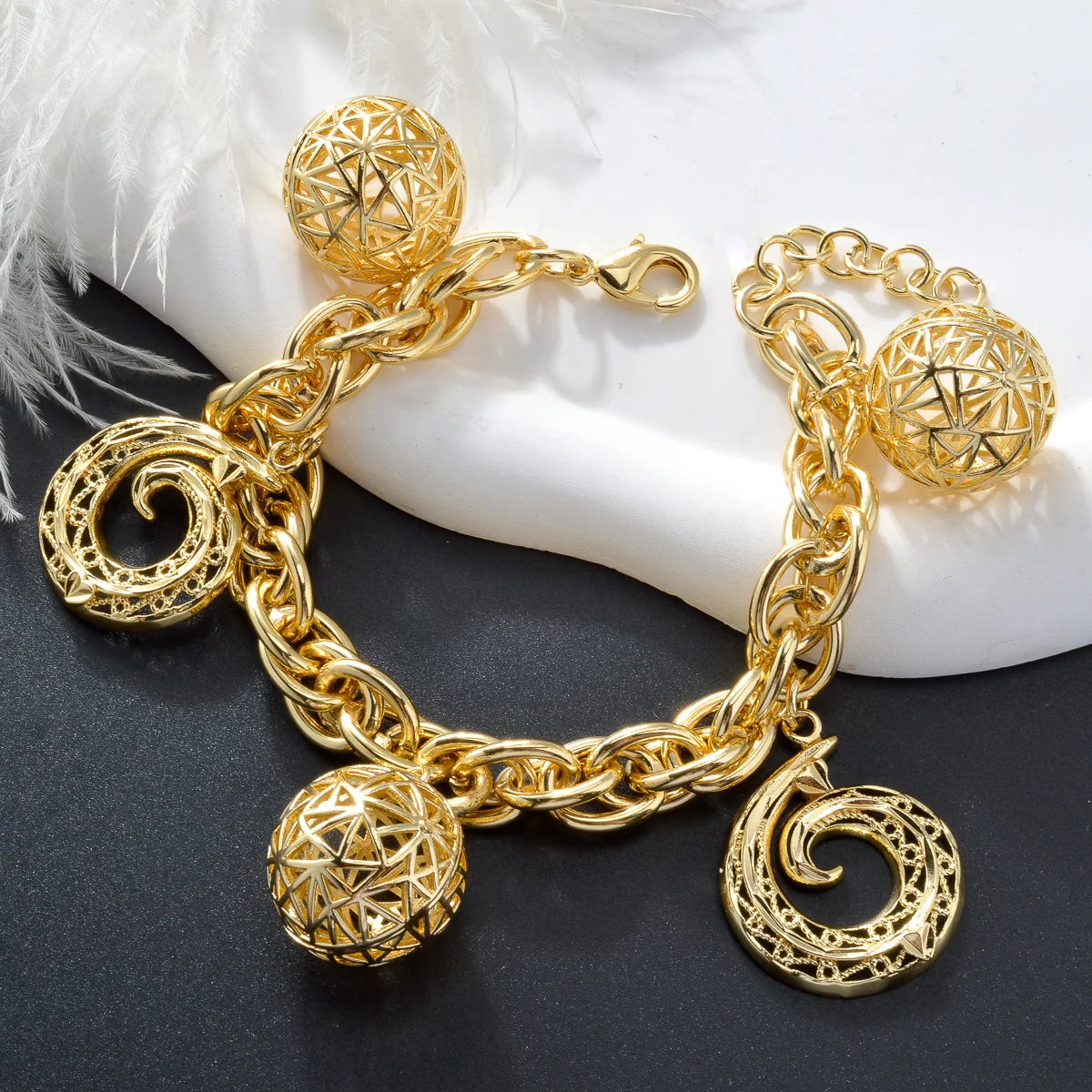 Sunny Jewelry Charm Bracelets Fashion Gold Plated Ball Pendant Charms Twist Hand Link Chains for Women Engagement Wedding Gift