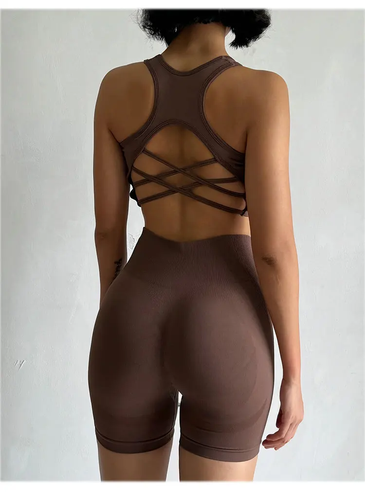 Pfirsichfarbenes Damen-Set mit High-Waist-Shorts und BH, Po-Lifting-Fitness-Set, geraffter Rücken, Yoga-Anzug, eng anliegend für Lauf- und Trainingsübungen – Detail 13