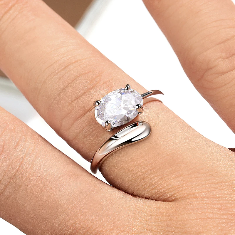 2 Carat Oval Cut Moissanite Engagement Rings for Women 925 Sterling Silver Plated 18k White Gold Moissanite Promise Ring for Her