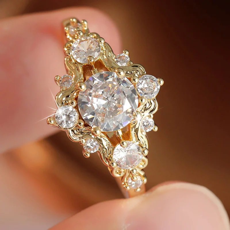 Ladies' Exquisite Luxury Wedding Ring Wrapped Around Vines Inlay Synthetic Zircon Elegant Ring Banquet Dinner Charm Jewelry