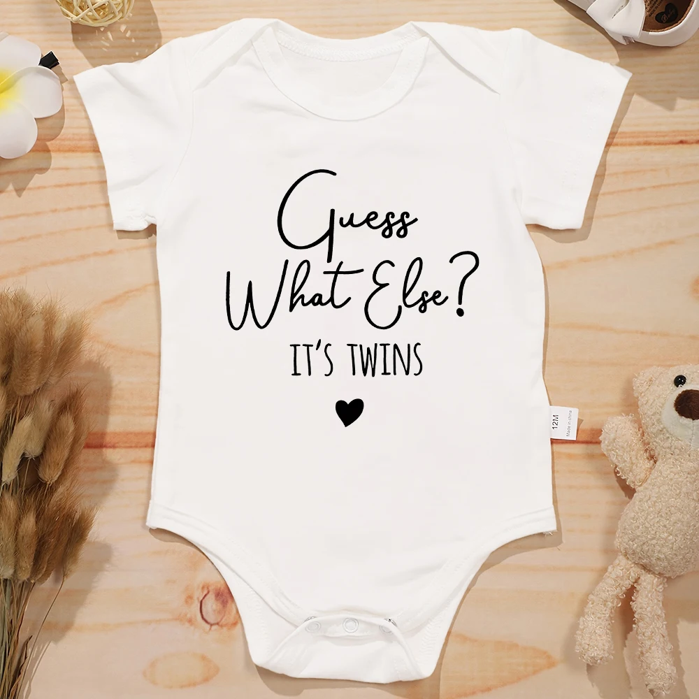 Twin Infant Onesies Fun Letter Print Pregnancy Announcement Baby Clothes Double Surprise Fine Gift Cotton Newborn Bodysuiys