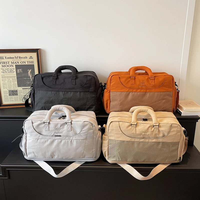 

Japanese Style Large Capacity Travel Bags Plaid Patchwork Canvas Duffle Shoulder Bag Versatile Youth Handbag for Weekend Getaway