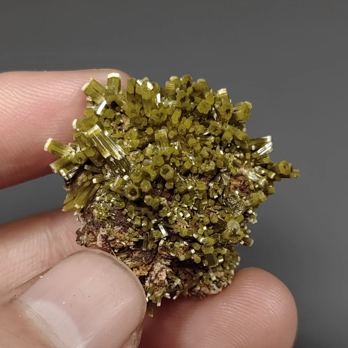 NEW C6-1C 100% Natural Beautifully Matcha Pyromorphite Mineral Specimens For Rare Collections From Guangxi Province China