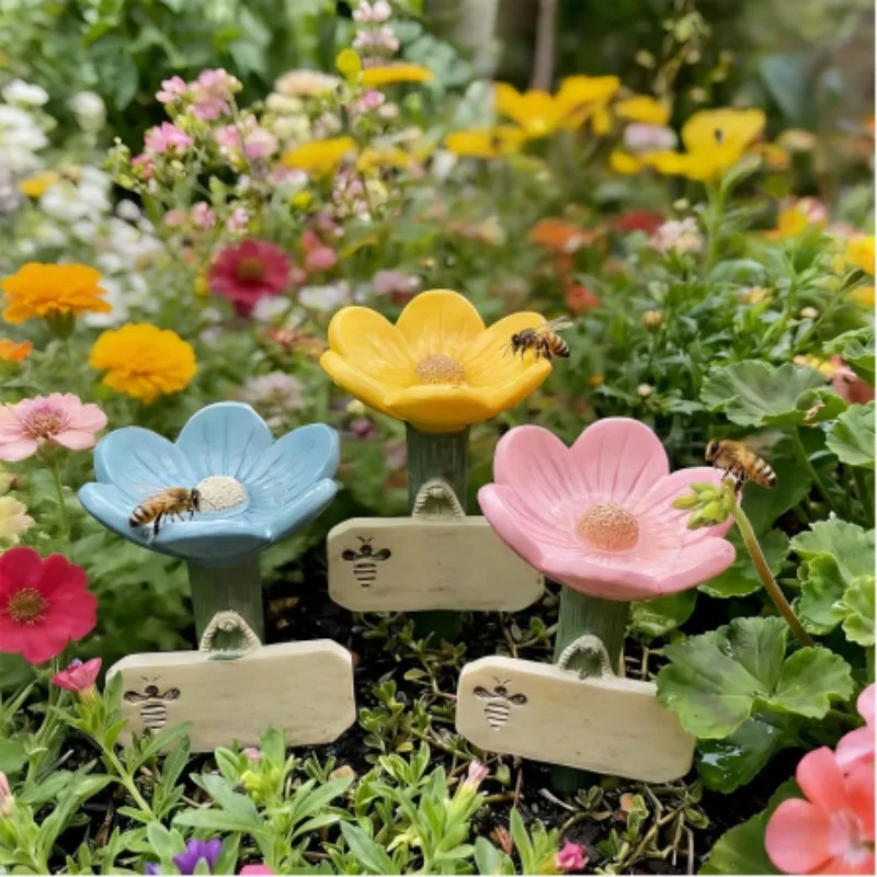 Blumenförmige Tränkestationen, Bienenwasserspender für den Garten, Bienenpollinator-Futterspender, Trinkbecher, bunte Schmetterlings-Hygienische Becher