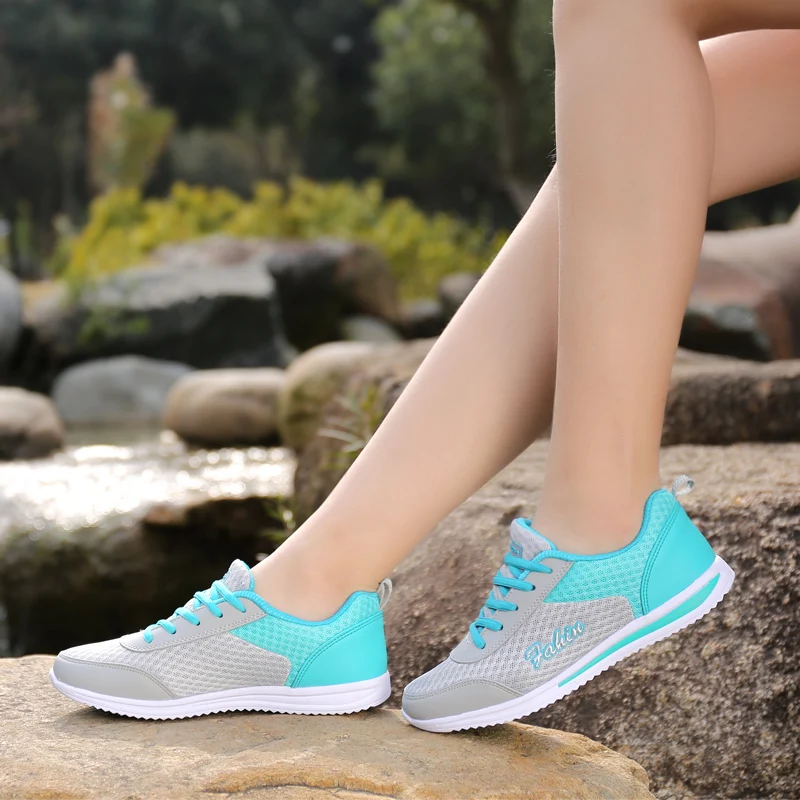 Sneakers Women Running Shoes Lightweight Female Walking Shoe Casual Sports Footwear Lace-up Summer Outdoor Athletic Trainer