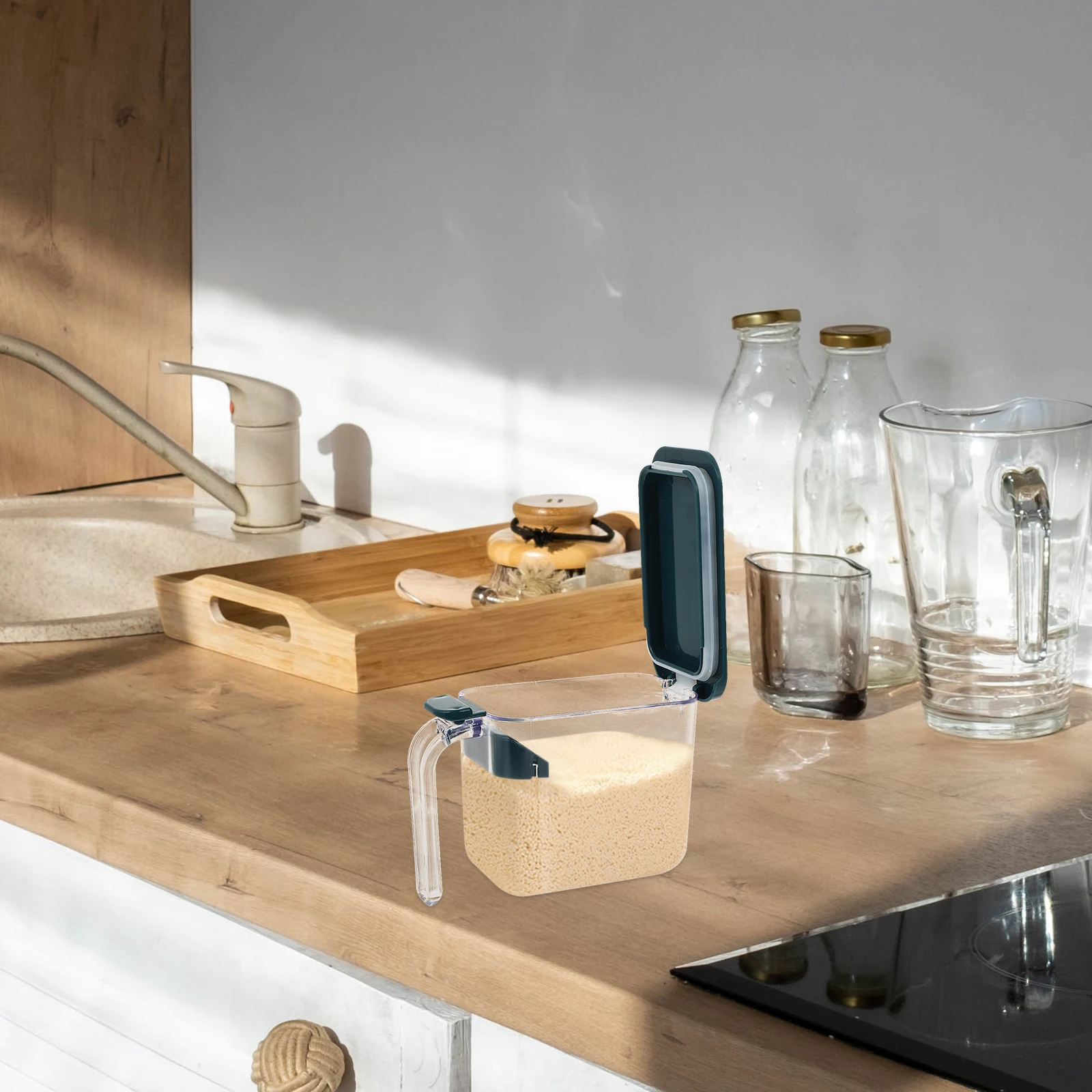 

Seasoning Box Spice Storage Container Kitchen Gadget Dust Proof Lid PP Silicone Material Jar Pepper Container