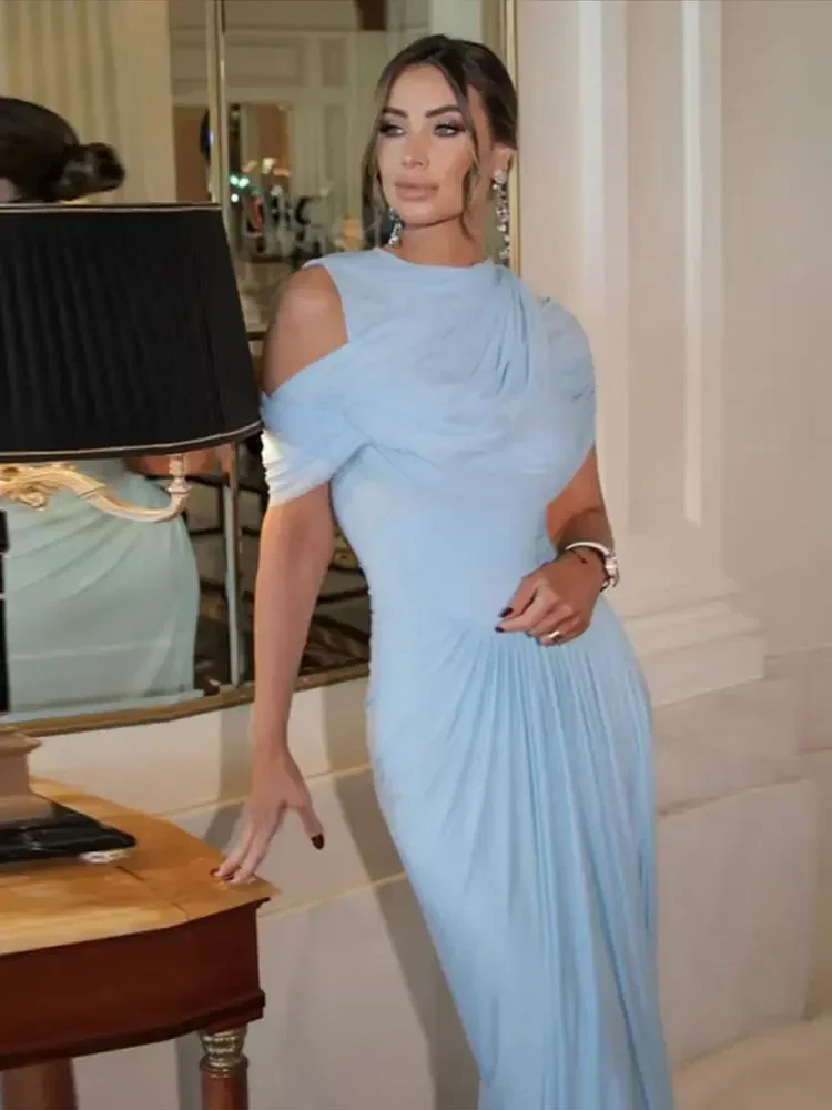 Élégant châle plissé robe longue femmes asymétrique Hallow Out mince solide robes longues 2025 été dame soirée robe bleu clair