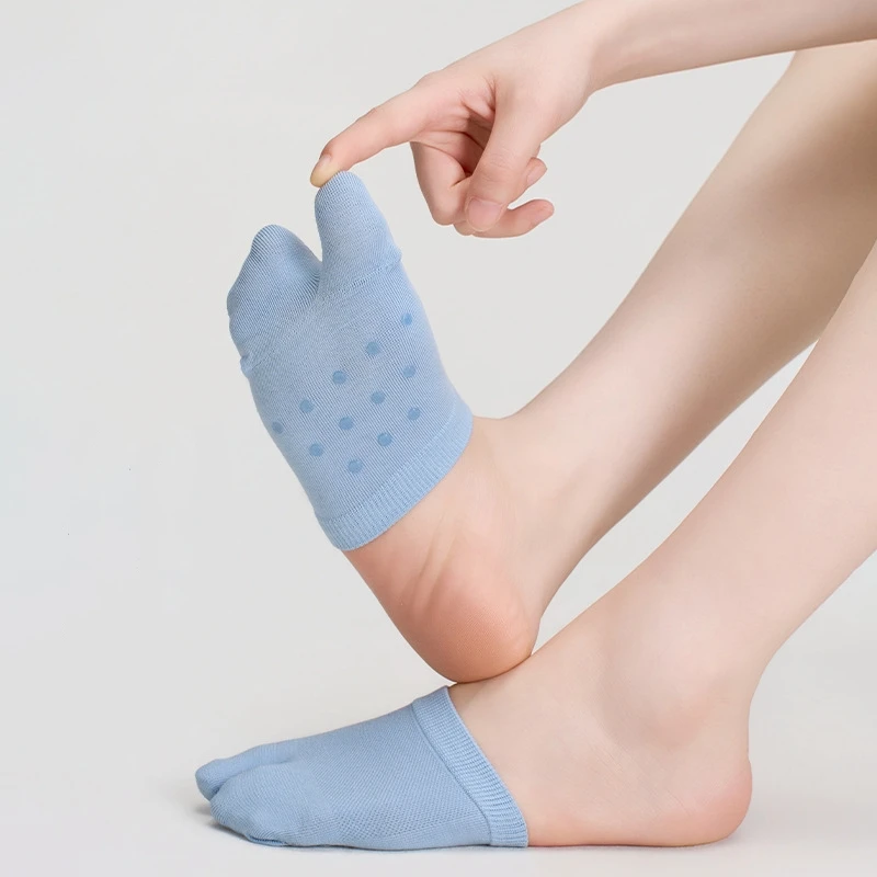 Women's Summer Thin Two-Finger Half-Length Toe-Separating Cotton Socks for High Heels Invisible Boat Socks Breathable Antibac
