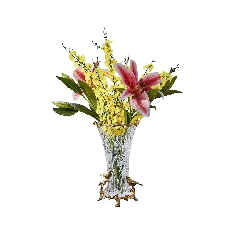 Luxury Modern Crystal Glass Vase Cylinder Shape Transparent Home Decor Animal Design Elegant Table Centerpiece for Living