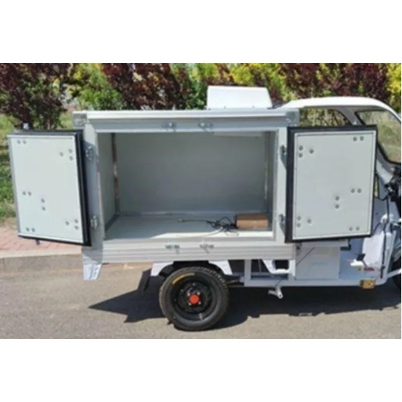 Refrigerated and frozen food delivery truck, freezer insulation and fresh-keeping truck, vegetables