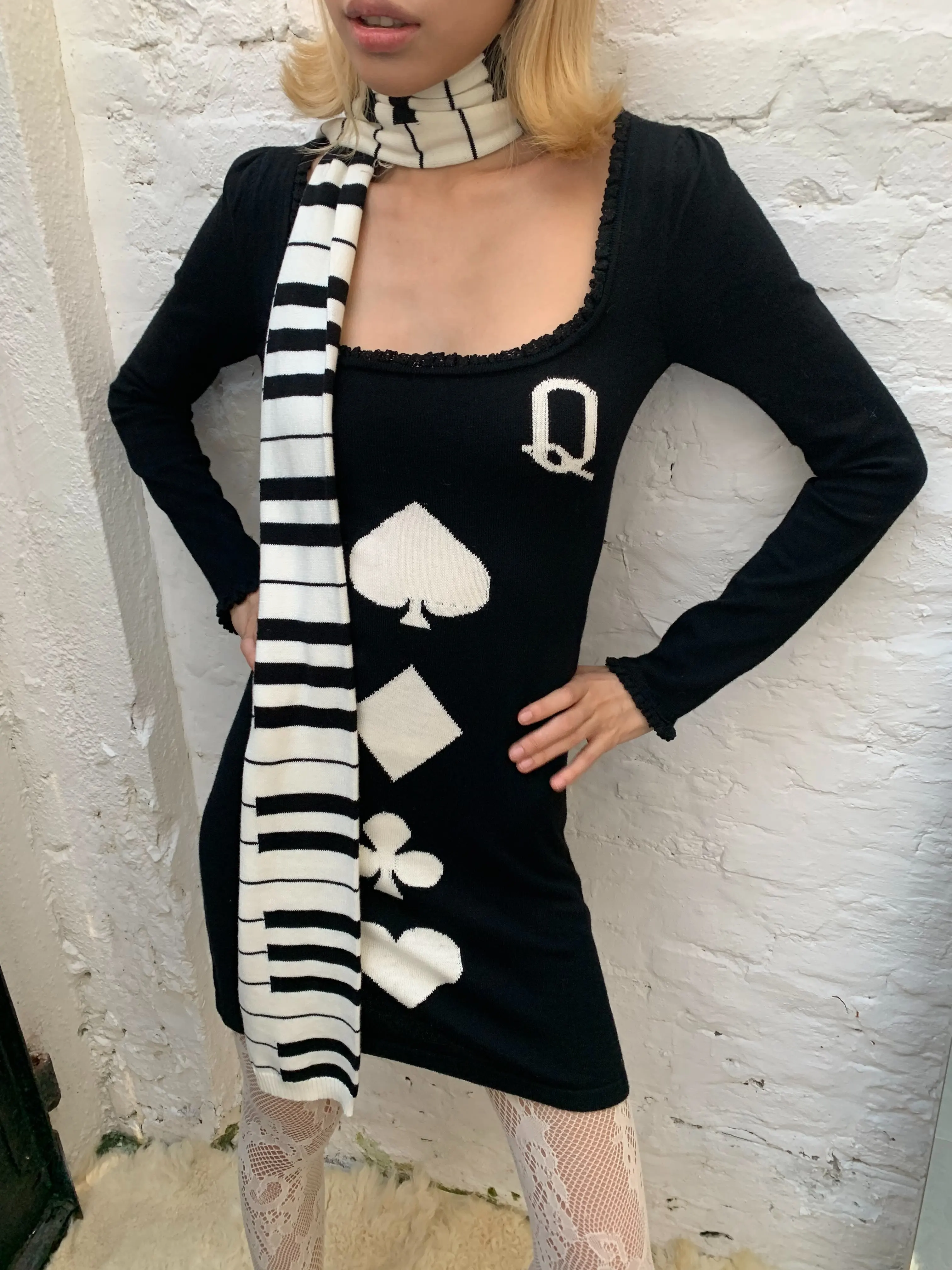 nuovo-abito-in-maglia-a-maniche-lunghe-con-scollo-quadrato-motivo-a-carte-da-poker-in-stile-gotico-retro-ideale-per-l'autunno-e-l'inverno-trendy-e-casual-perfetto-per-un-look-audace-e-alla-moda