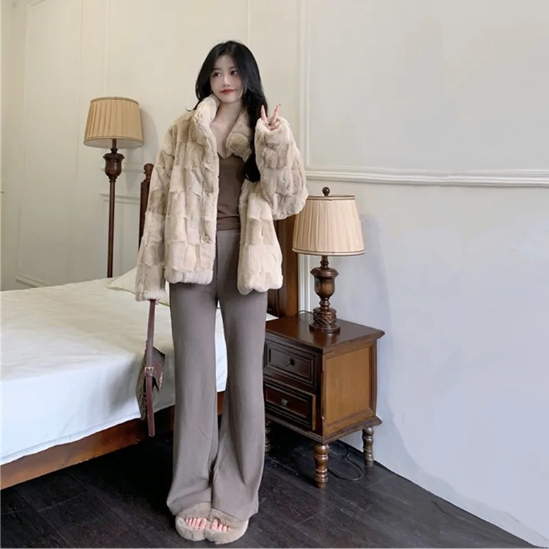 

2024 Autumn Winter New Sle Women's Lamb Fur Jaet Stand Collar ort Thiened Plu Coat eepskin Coat Commute Sle