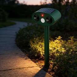 Multifunctional Solar Ultrasonic Cat Dog Repellant Waterproof Ultrasonic Gopher Repeller Stake For Orchard/Vegetable Garden