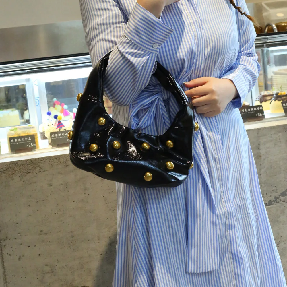 Retro Women Handbag Autumn/Winter Rivet Women\'s Bag Fashion PU Leather Shoulder Bag Underarm Bag