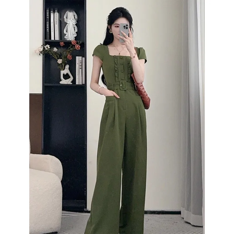 سروال أرجواني قطعة واحدة للنساء لصيف 2025 سروال تنحيف الخصر عالي الجودة مربع Ne Faionable