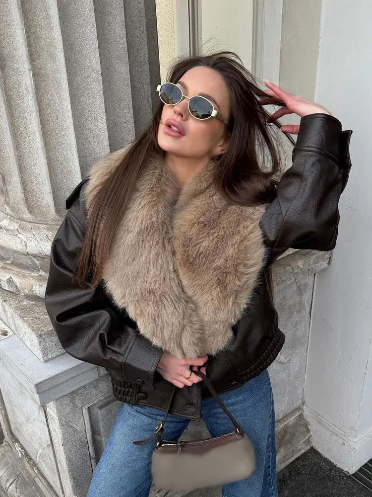 เสื้อแจ็คเก็ตผู้หญิงแฟชั่นฤดูหนาวแบบลำลอง แขนสั้น แต่งปกขนสัตว์เทียม ทรงหลวม มีกระเป๋า ติดกระดุม ดีไซน์เก๋ อุ่นสบาย