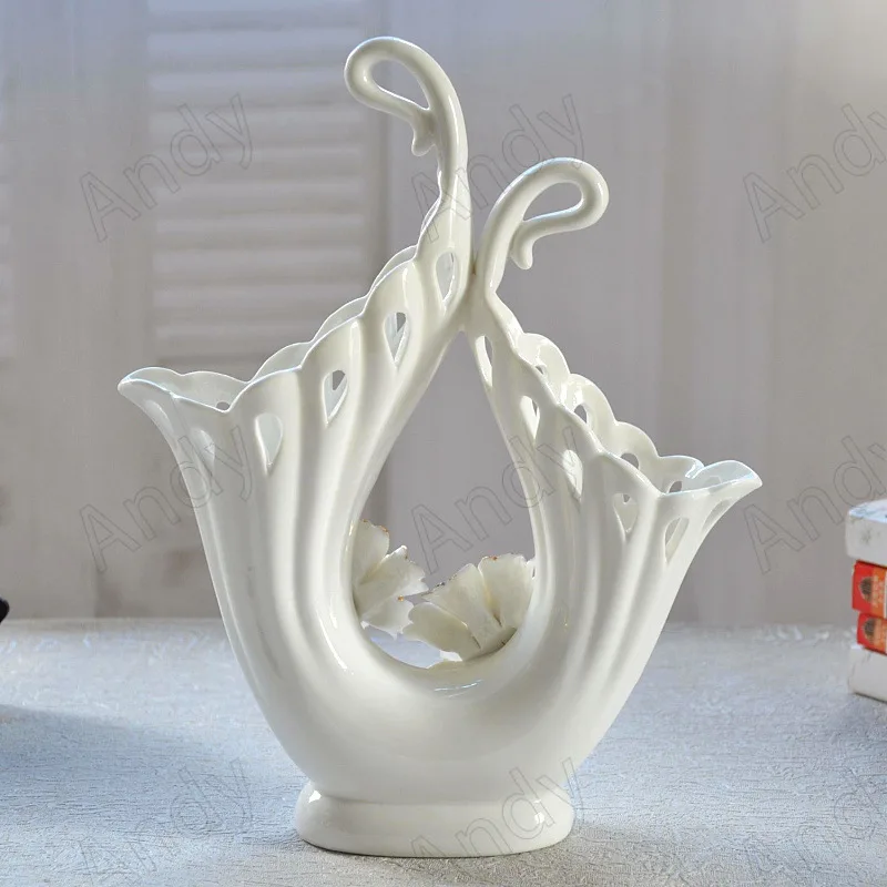 European Ceramic Vase Creative Hollow Out Decorative Living Room Desktop Flower Vases Handmade Pinch Flowers Home Decoration