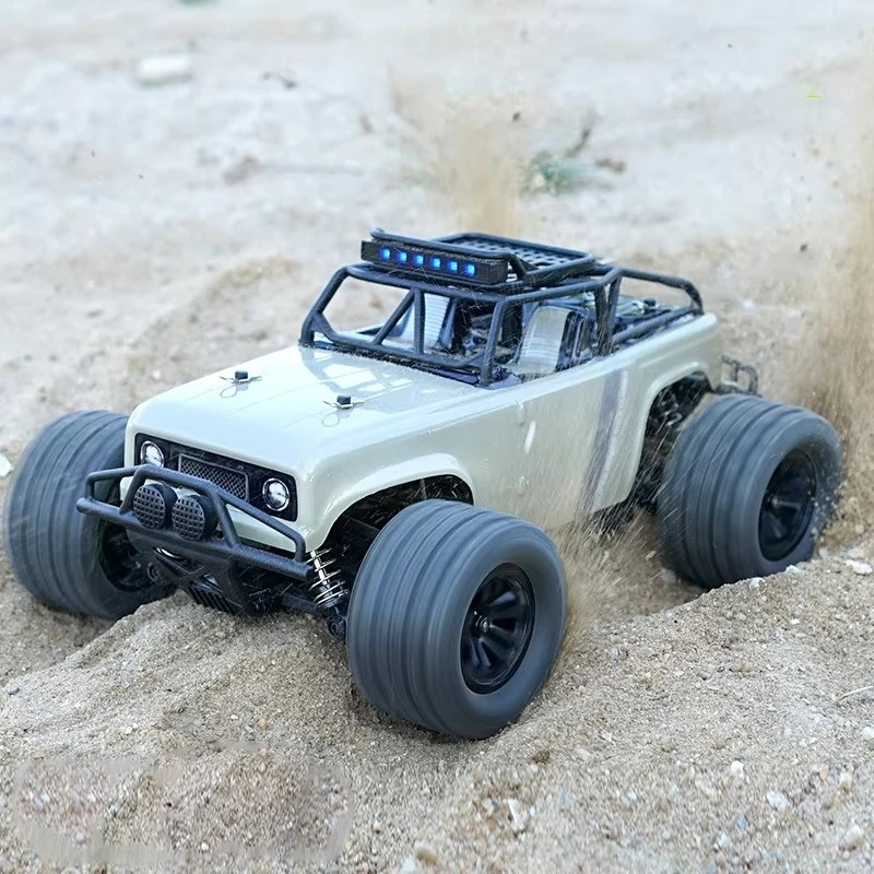1/18 4WD RC Off-Road Vehicle 2.4GHz LED Headlights RC380 High-Speed ​​Motor  Impact-Resistant RTR All-Terrain RC Off-Road Car