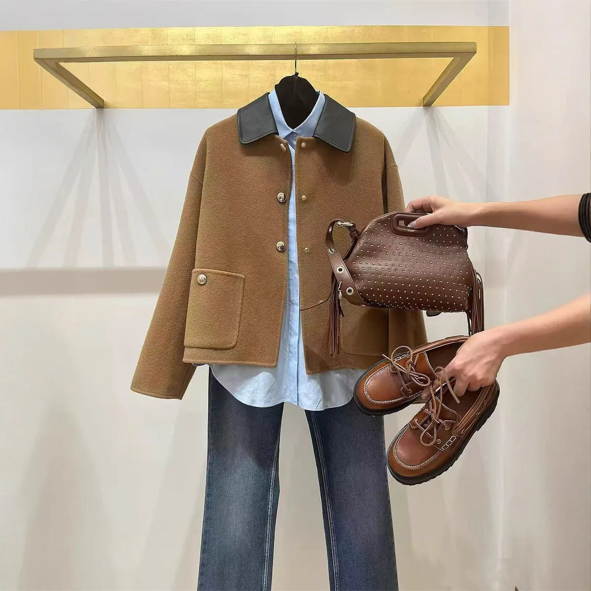 

【Gift Free】 French Niche 2025 Fall Winter New Color-Block Detachable Collar Wool-Blend Double-Faced Short Jacket for Women