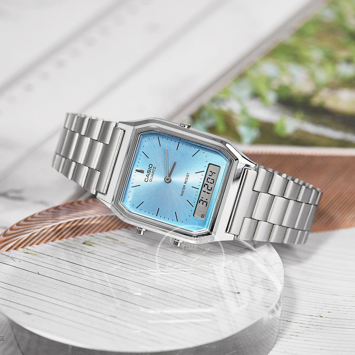 ساعة كاسيو للرجال شاشة عرض مزدوجة طراز ريترو تصميم شخصي حركة كوارتز مقاومة للماء AQ-230A-