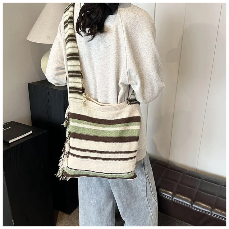 Knitted Messenger Bag Women's Bag 2024 New Trendy Fashion Fringed Large Capacity Commuter Shoulder Tote Bag