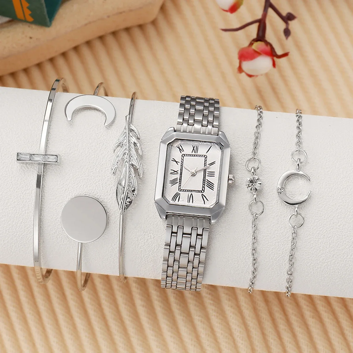 

Simple and Stylish Square Roman Numerals Dial Alloy Strap Women's Quartz Watch Bracelet 5 Piece Set, Suitable for Thanksgiving a