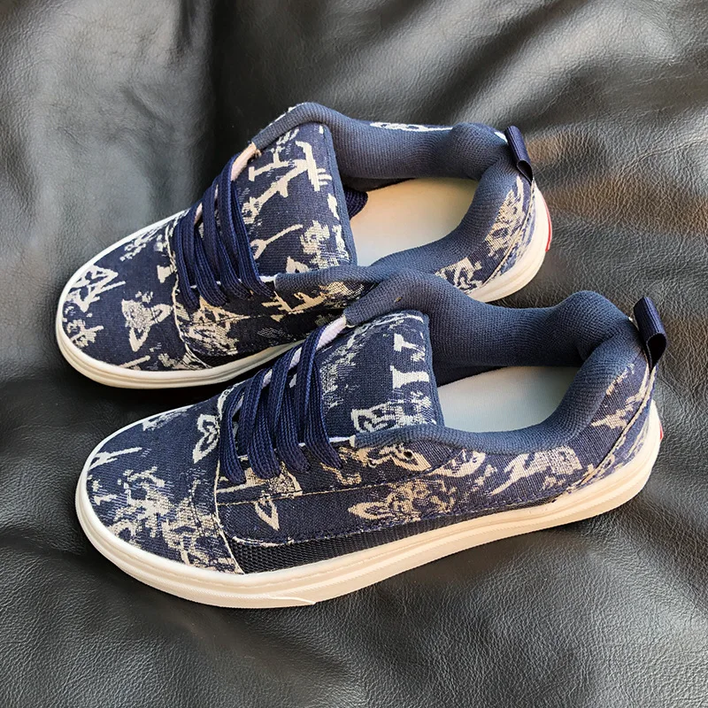 Navy Blue Thick Tongue Bread Shoes Men Women Couples Trendy Board Shoes for Students Boy Girls Versatile Sports Leisure Sneakers