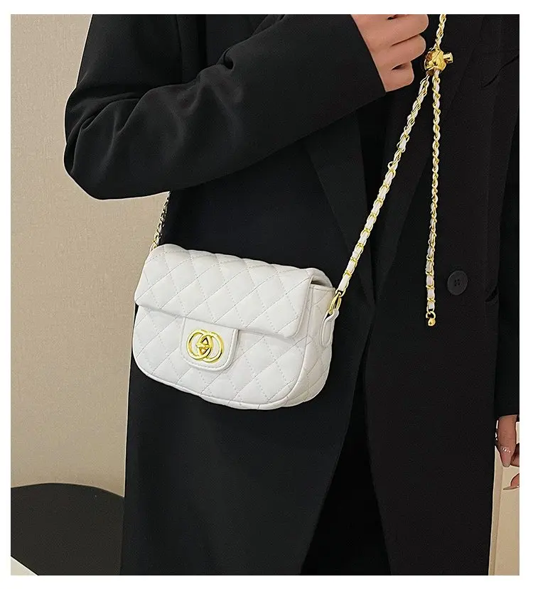 

2025 Summer Women Crossbody Bag Lock Closure Adjustable Strap Lightweight Shoulder Bag Work Travel Essentials