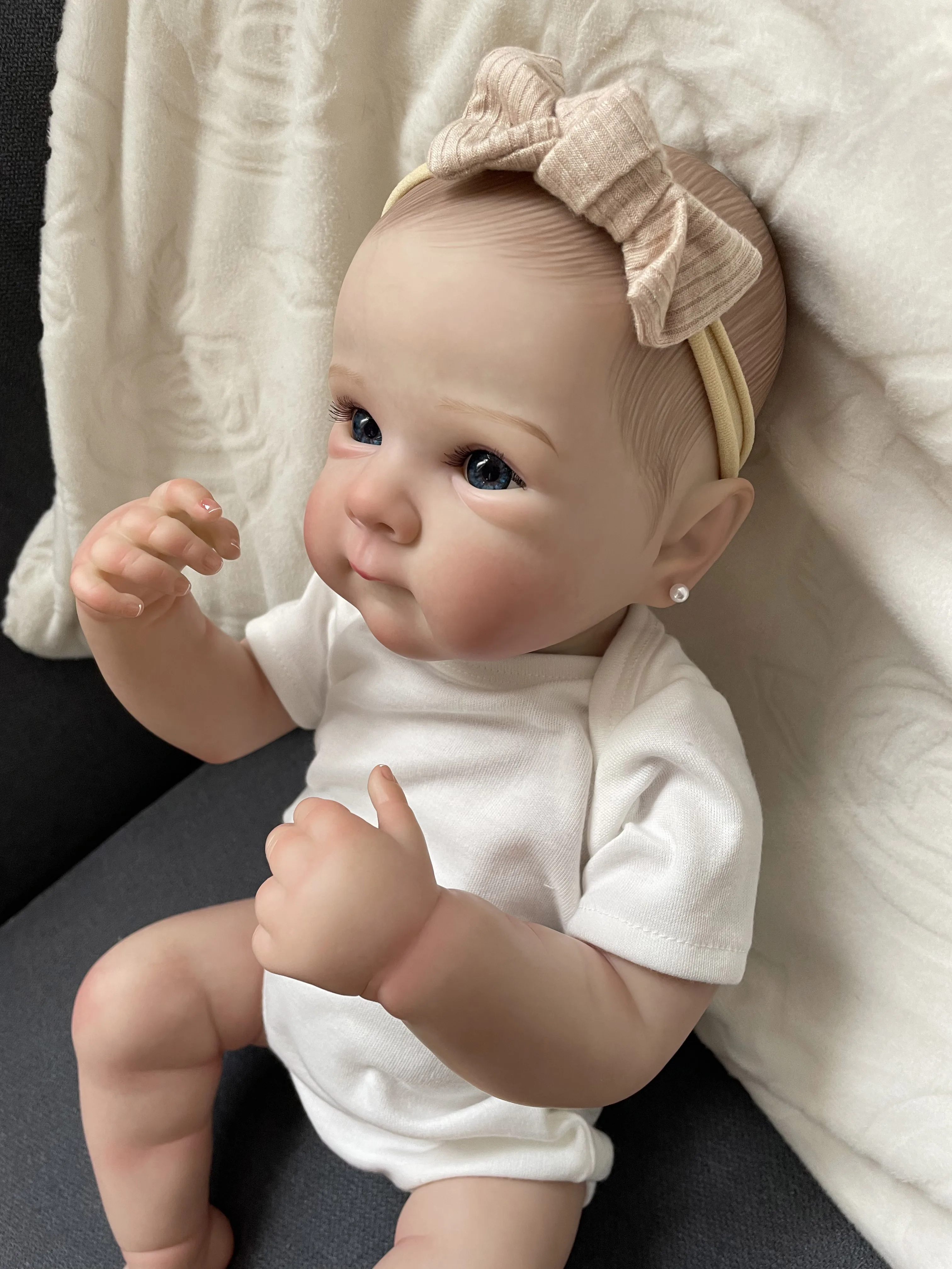 19inch Bettie Lifelike Full Body Reborn Baby Newborn Doll Cuddly Baby Multiple Layers Painting 3D Skin with Hand Draw Hair