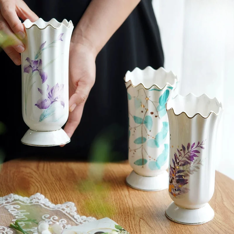 Ceramic Hand Drawn Flower Pattern Vase, Creative Home Living Room Bedroom Office Restaurant Supplies Hydroponic Flower Ware, 1Pc