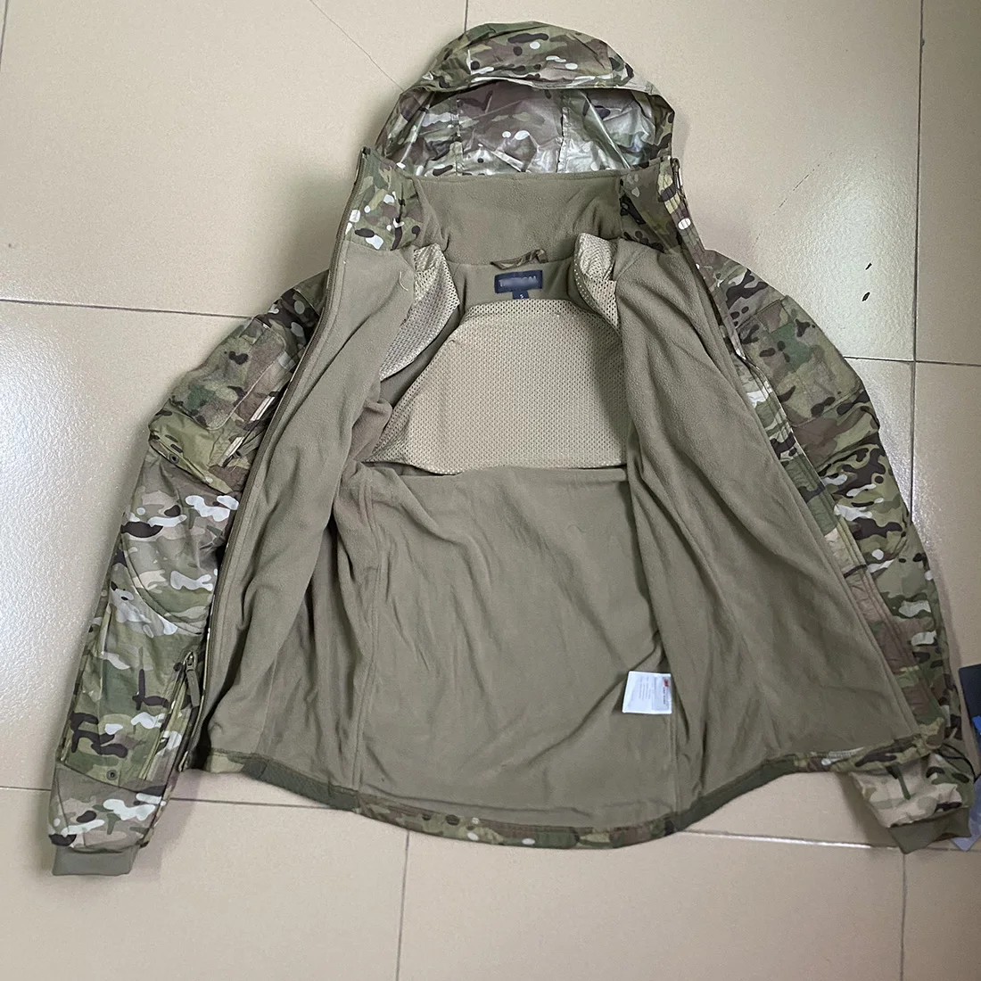 Ultraleichte Kampf-Baumwolljacke im PRO-Stil, Softshell-Jacke, Outdoor-Trainingsuniform für Herbst und Winter – Detail 20