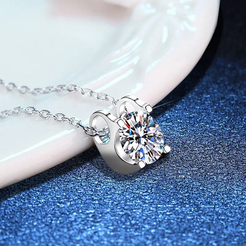 LioraGem Platinum PT950 1-2 Carat Moissanite Pendant Classic Milgrain-edge Necklace Wedding Christmas Charm Fine Jewelry Gift