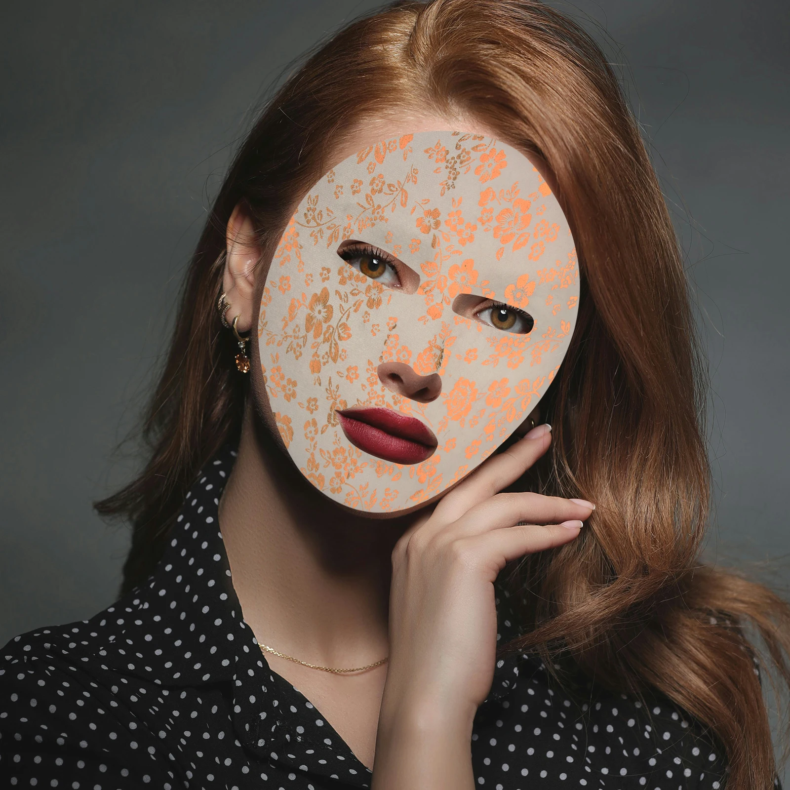 

10Pcs Gold Foil Freeze Dried Face Masks Skincare Hydration Mask for Women Reusable Facial Mask Ideal Gift for Family and Friends