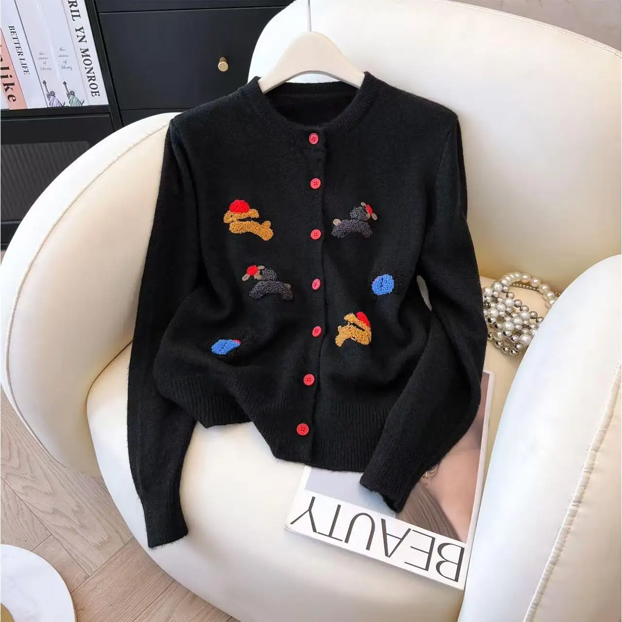 

New South Oil Knitted Dog Sweater Faionable 3D Embroidered Velvet Button Japanese Sle Par Wear Straight Cut Woolen Knit...