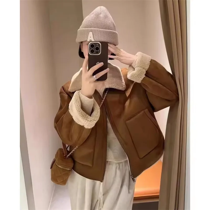 秋冬ファー一体型厚手ラムウールジャケット レディース デザインセンス レトロ 暖かいショート丈 ラペル付き ロコモティブジッパーコート