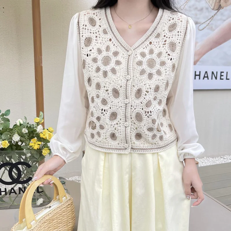 

Boring Honey Knitted V-Neck Retro Crochet Fashion Women Blouses Long Sleeves Single-Breasted Chiffon Sleeve Splicing Tops Women