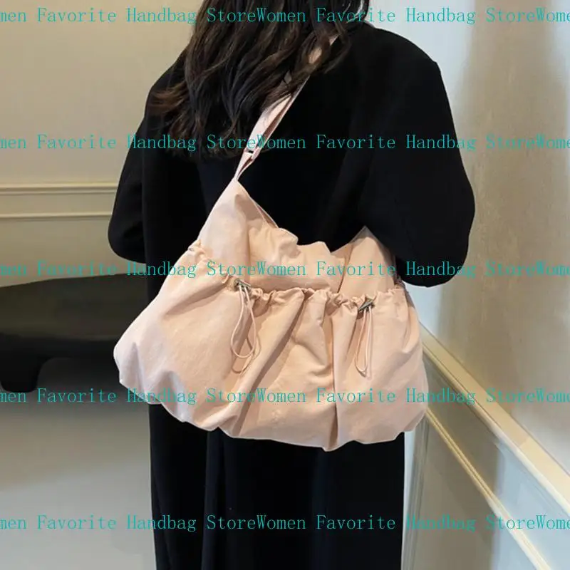 

D46D Large Padded Shoulder Bag with Comfortable Strap Handbag for Work or Daily Use