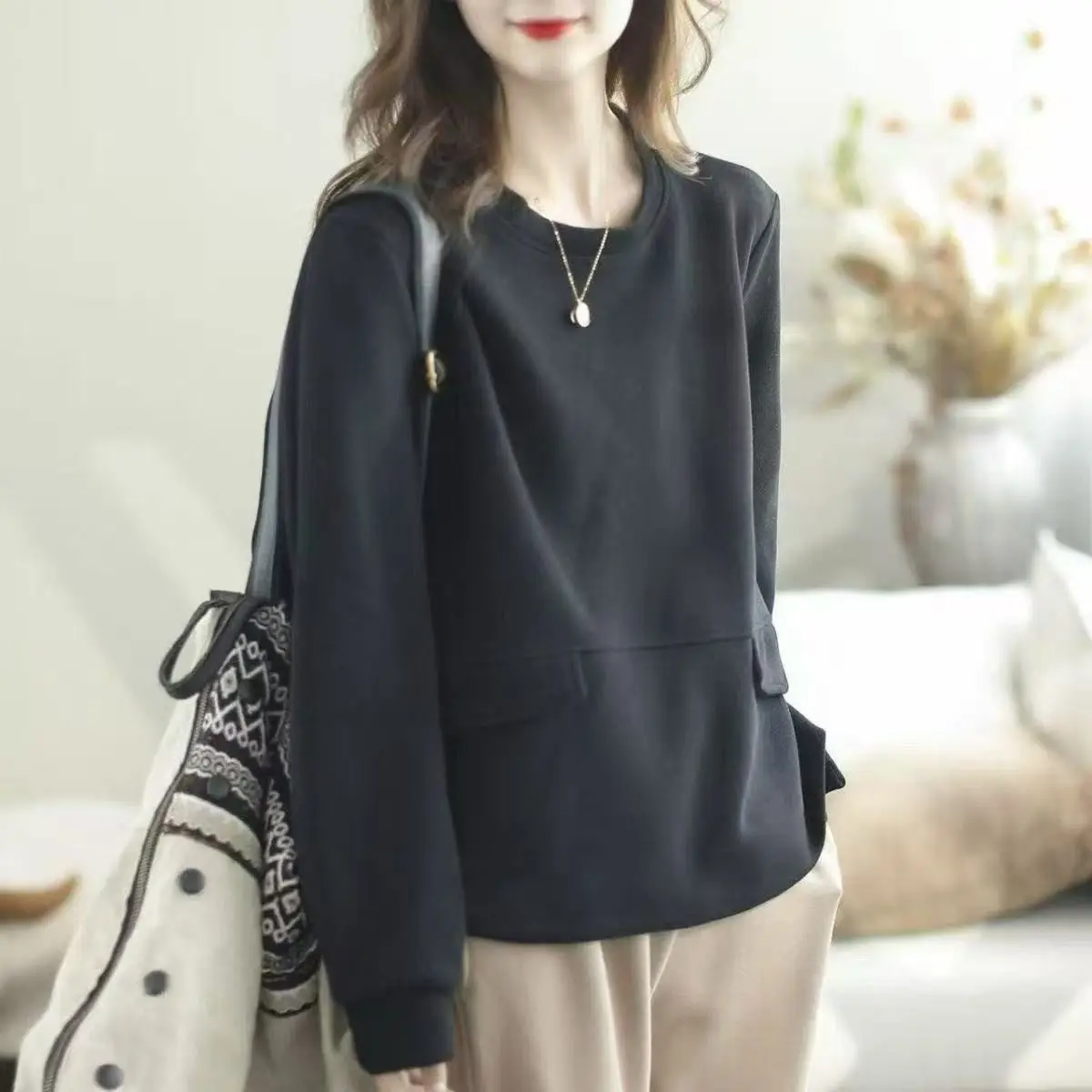 Vintage Korean Style Women Sweatshirt Warm Windproof Fall Winter Layering Casual Chic Streetwear Pullover Tops